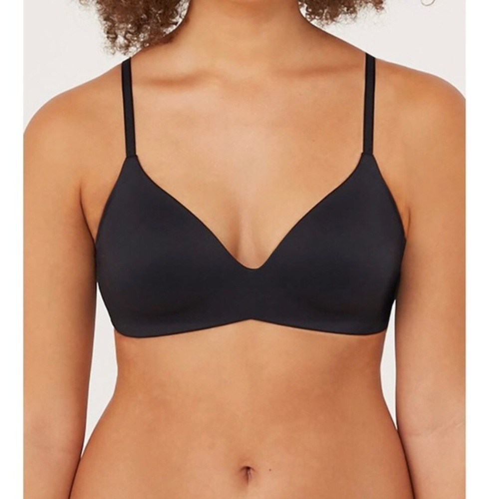 Women’s Luxe Wirefree Padded 34B Bra Black…